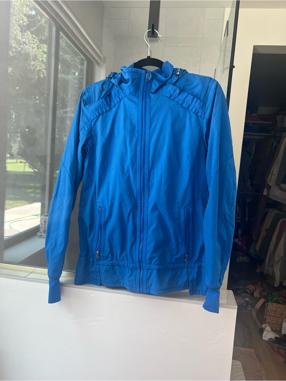lululemon athletica cobalt blue zip-up jacket